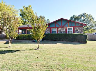 215 E Oak Grove Rd, Hernando, MS 38632