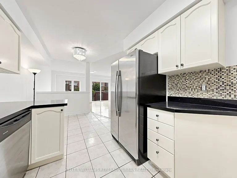 65 Martini Dr — Photo 8