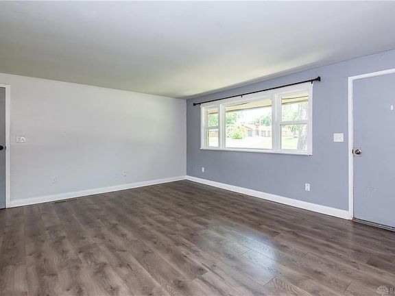 5th image of 4517 Winchester Dr
