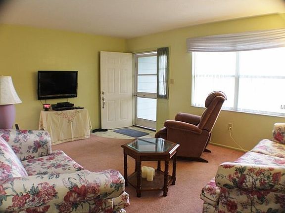 3rd image of 705 Scenic St