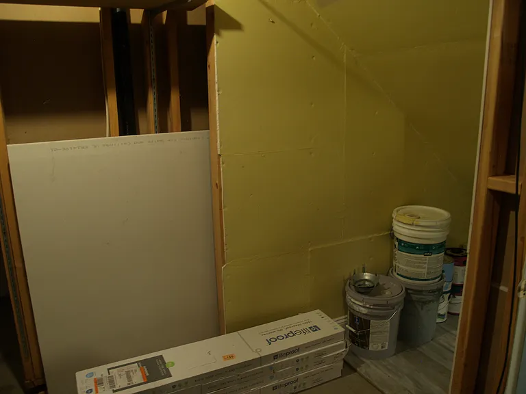 2419 S Gray Dr — Photo 33