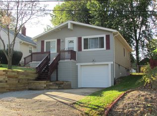 408 Grandview Ave, Barberton, OH 44203