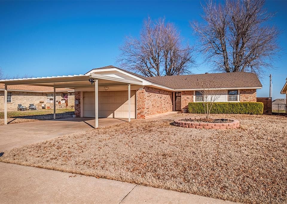 1st image of 605 Linda Ln