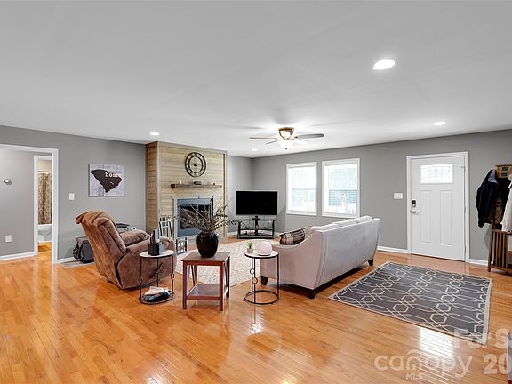 4th image of 1348 Bryson Creek Dr