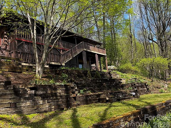 2nd image of 1618 Walnut Creek Rd