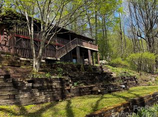 1618 Walnut Creek Rd, Waynesville, NC 28786