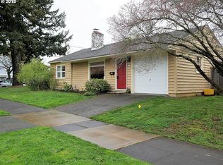 7411 NE Siskiyou St, Portland, OR 97213