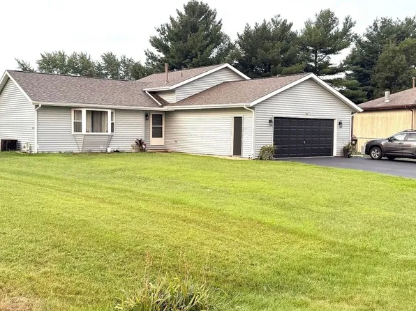 6324 Weathervane Ln, Machesney Park, IL 61115