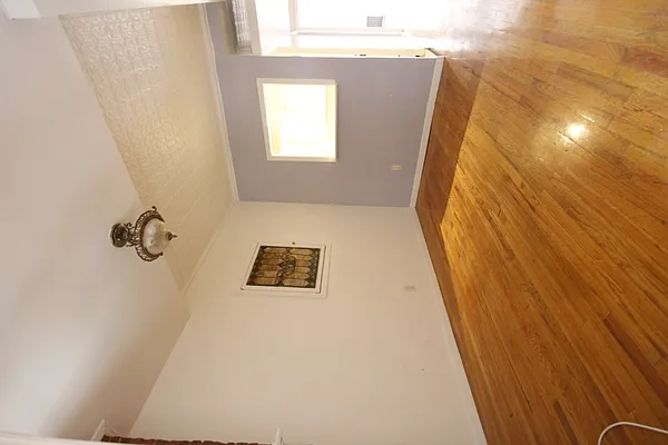 Rented by Nooklyn NYC LLC | media 72