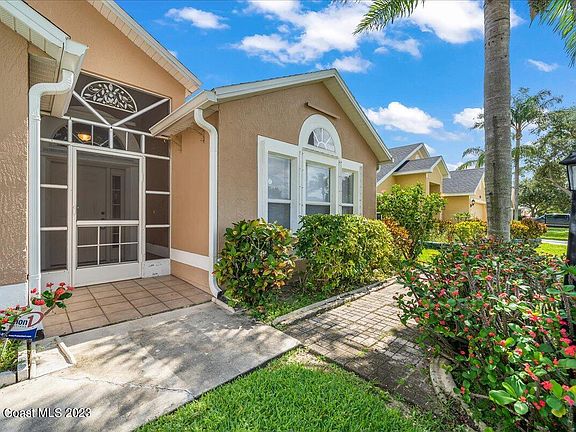 3rd image of 3840 La Flor Dr