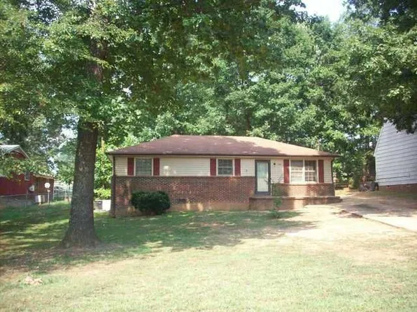254 Oldcastle Ln, Forest City, NC 28043