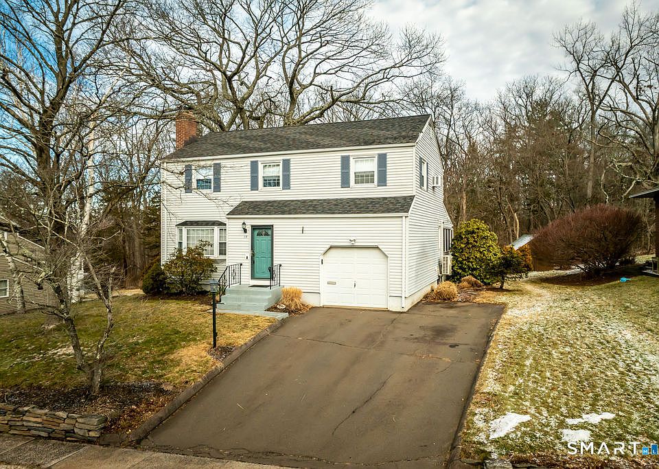 1st image of 13 Eastwood Drive
