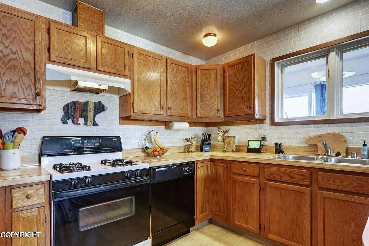 2 bed, 1.0 bath, 680 sqft, $1,650 — Photo 2