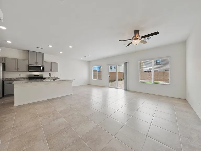 412 Canary Song Dr — Photo 4