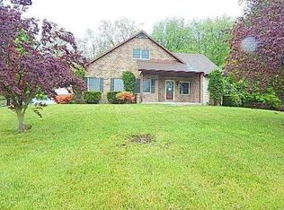 722 Suedberg Rd, Pine Grove, PA 17963