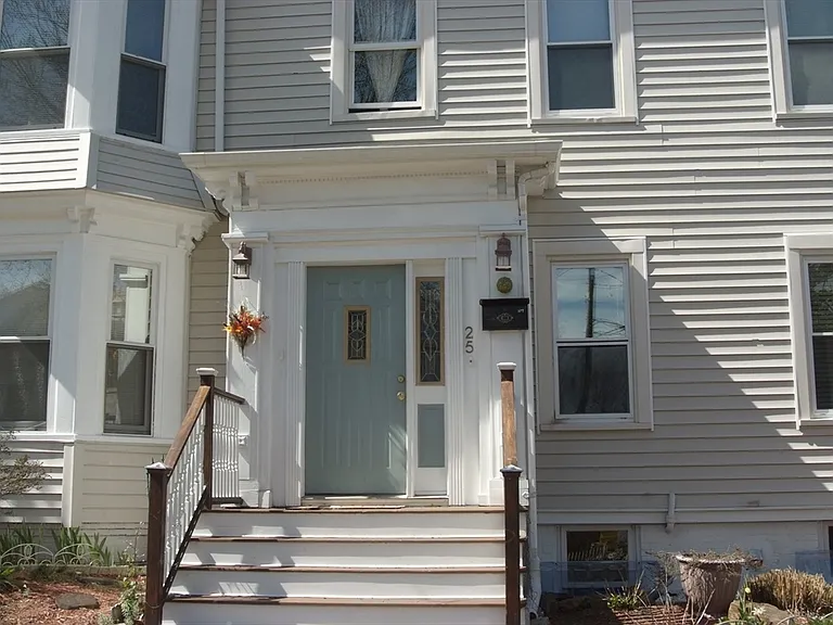 25 Baltimore St #2/3 — Photo 2