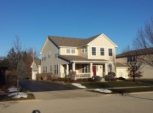 1458 Walnut Dr, Dundee, IL 60118