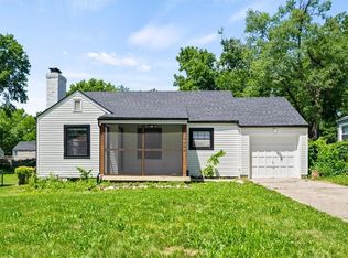 8834 Maiden Ln, Kansas City, MO 64114