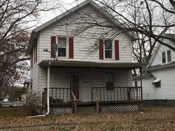 30 N Metcalf Ave, Amboy, IL 61310