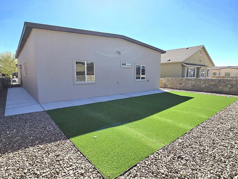 3857 Loma Cortez Dr — Photo 23