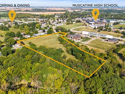 Clarabeck Ln, Muscatine, IA, 52761