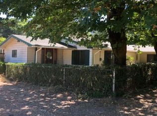 138 Minor Dr, Glendale, OR 97442