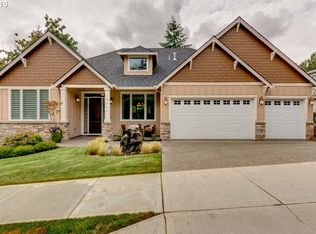 10045 SE Champagne Ln, Happy Valley, OR 97086