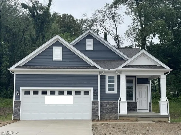 123 Brewster Dr, Tallmadge, OH 44278