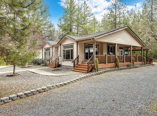 157 The Trees Dr, Williams, OR 97544