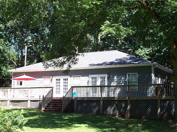2nd image of 146 Rock Eagle Rd