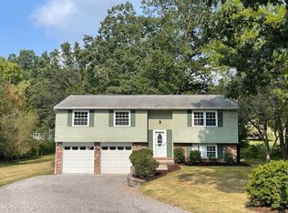 105 Walney Dr, Butler, PA 16002