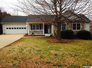 1291 Grady Ln, Hickory, NC 28602