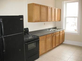 2nd image of 3323 Itaska St #A