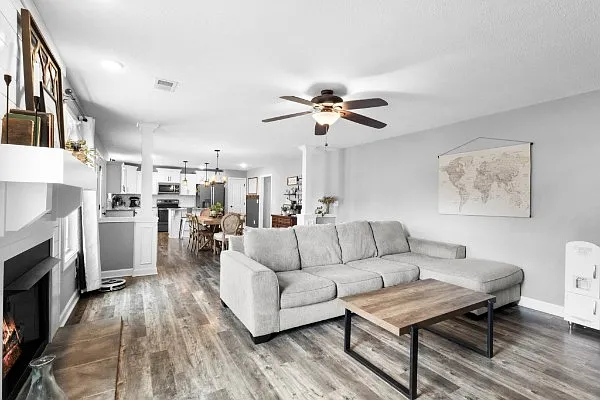 1176 Christian James Dr — Photo 5