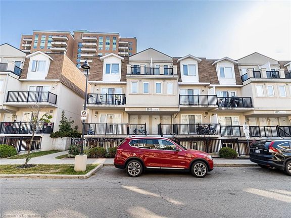3rd image of 3045 Finch Ave W #2079