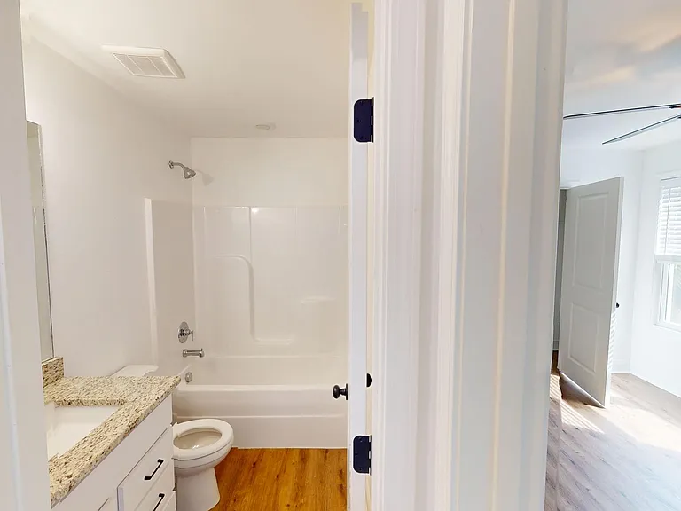 852 Levitan Dr — Photo 18
