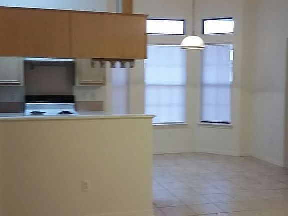 5th image of 1405 Ashley Dr
