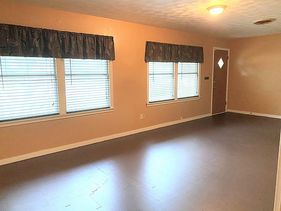 3rd image of 8755 Newfield Ln