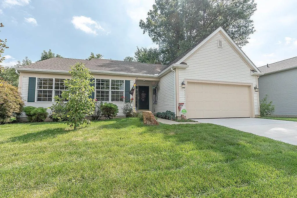 199 Fox Hall Dr photo 1