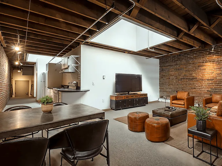 Mercantile Housing — Photo 14
