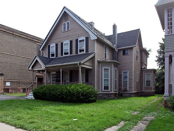 2nd image of 196 Goodman St N APT 7