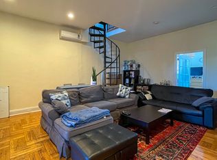 93 1st Pl APT 4, Brooklyn, NY 11231