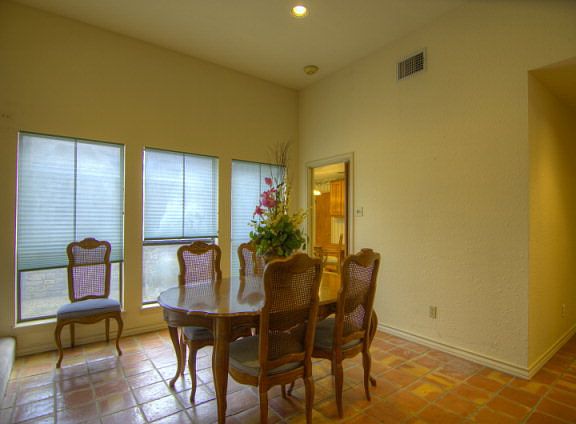 4th image of 1804 Woodstone