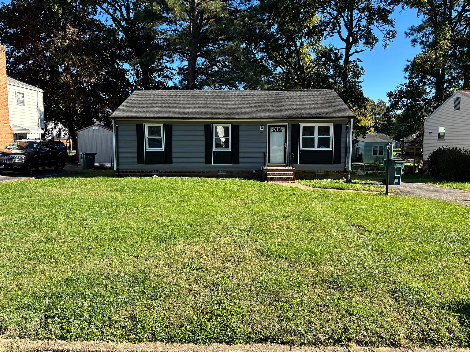 3 bed, 1.5 bath, 1120 sqft, $2,150 — Photo 2