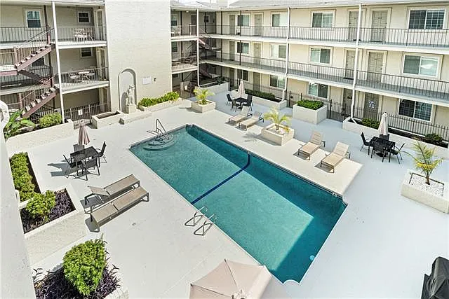 1765 Coliseum St #420 — Photo 15
