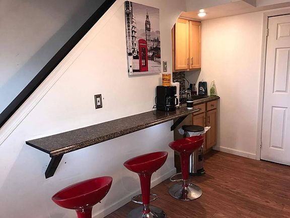 Kitcehn Bar/sink