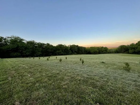 5915 S Farm Rd 139, Springfield, MO 65810