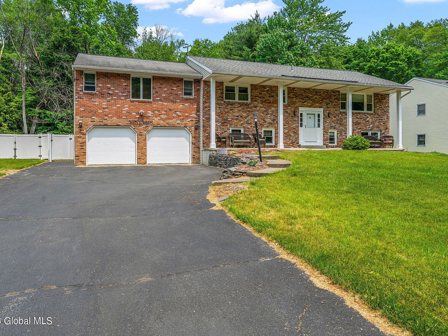 3017 Williamsburg Drive, Schenectady, NY 12303 Zillow