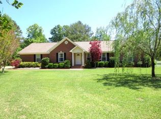 122 Brittany Dr, Leesburg, GA 31763