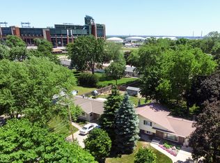 2077 True Ln, Green Bay, WI 54304